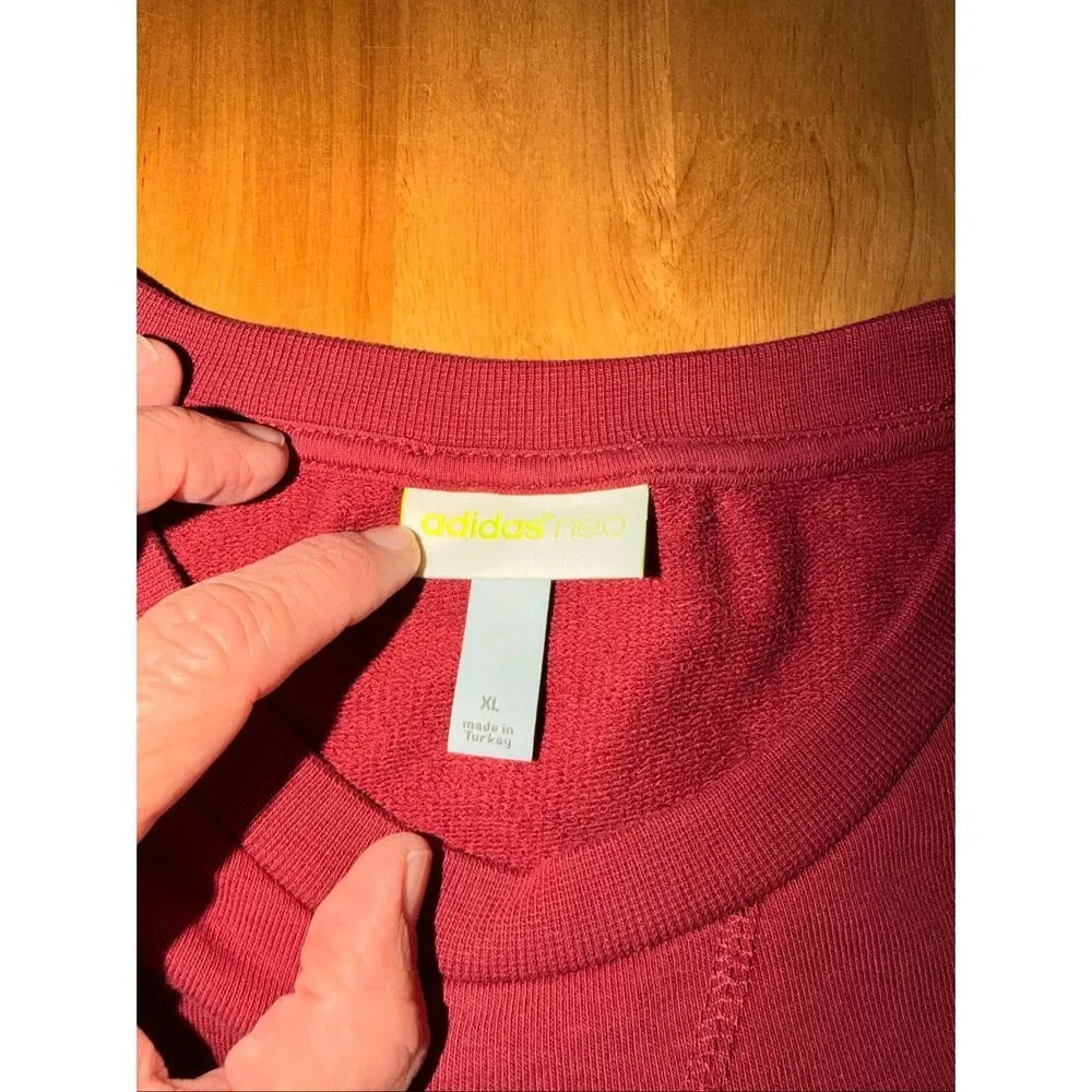 Adidas Neo Sweatshirt Mens XL Red Maroon Chest Logo‎ Pullover Sports